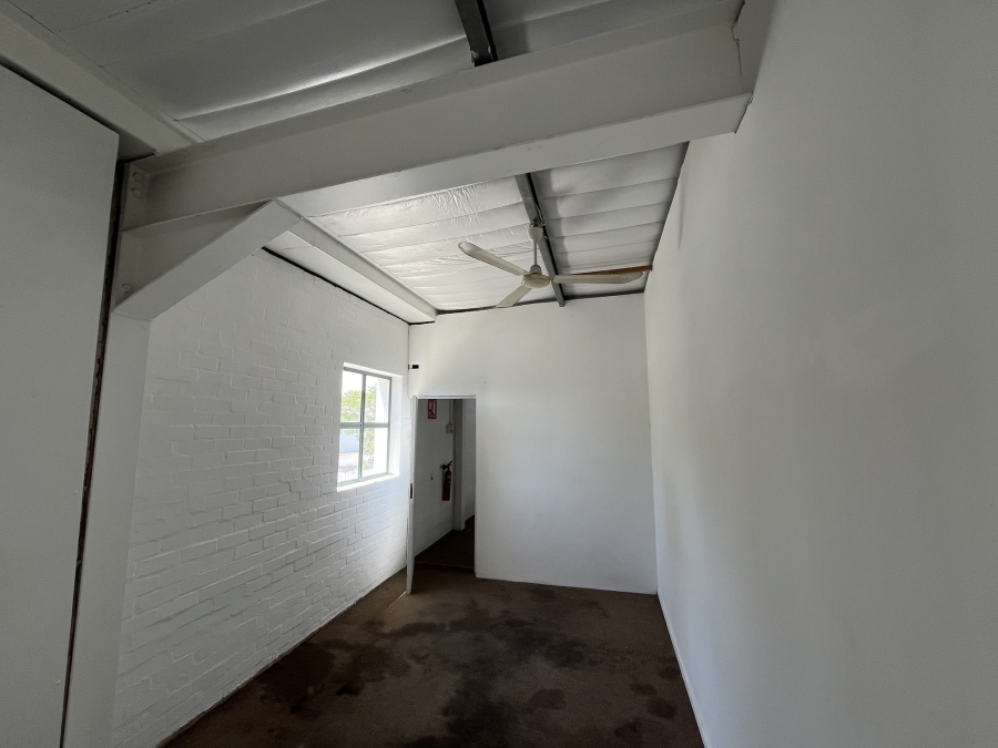 To Let commercial Property for Rent in Sanddrift Western Cape